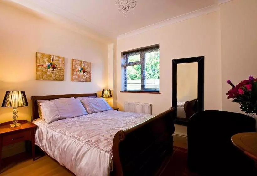 ペンション Godalming Hotel Guest House