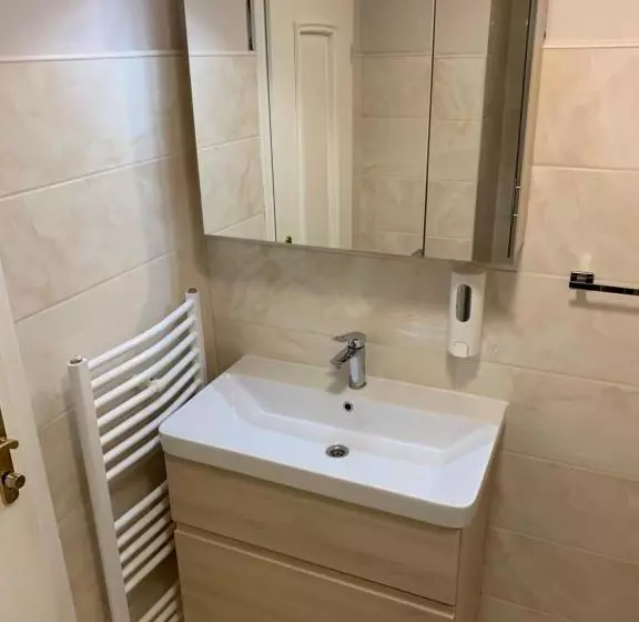 پانسیون Guesthouse Veranda