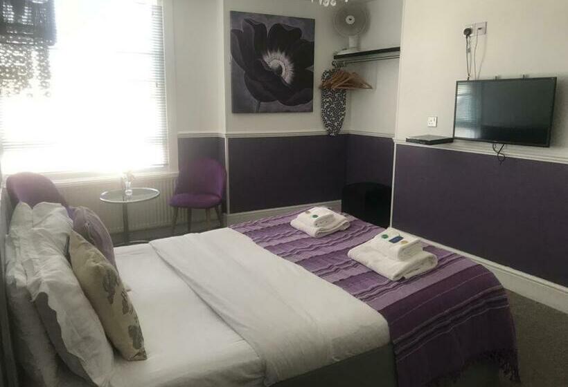 פנסיון Kempfield House