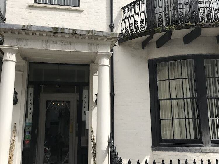 פנסיון Kempfield House