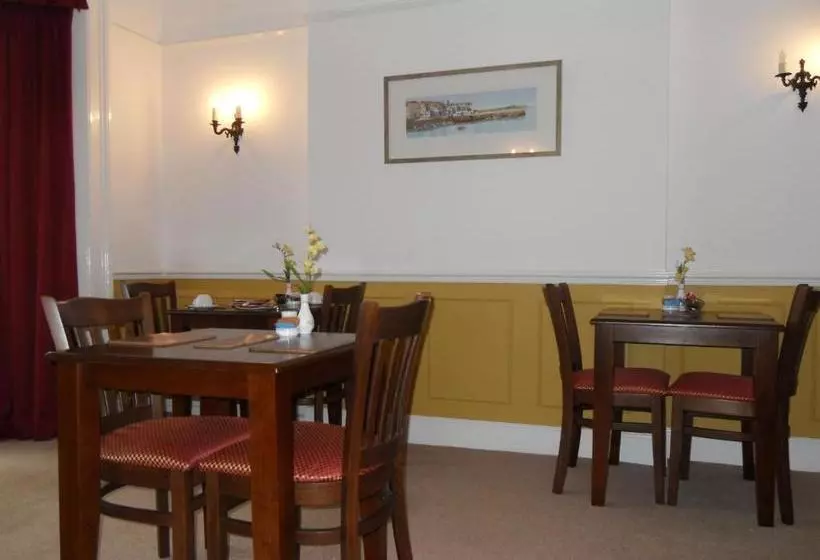 پانسیون Melvill Guest House