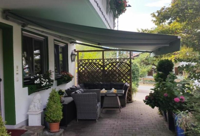 פנסיון Nußdorfer Gästehaus