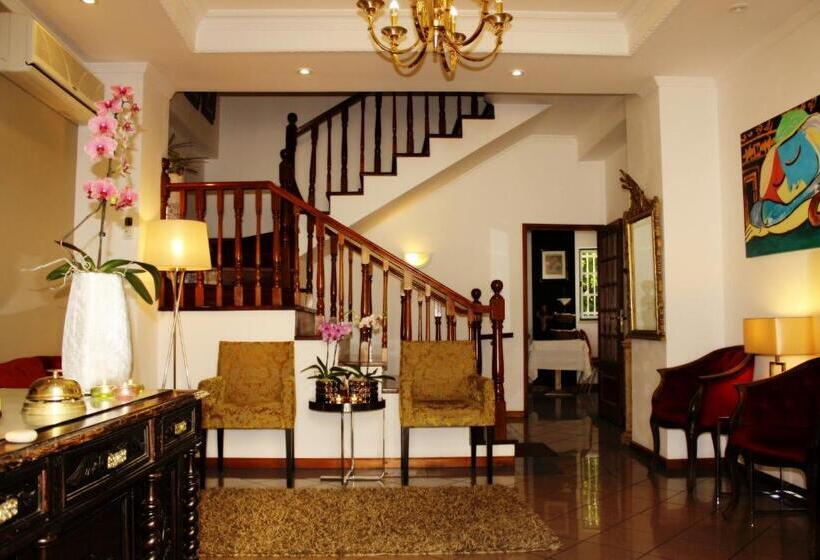 פנסיון Residencial Imperial