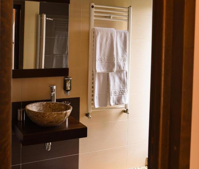 بنسيون Stupina