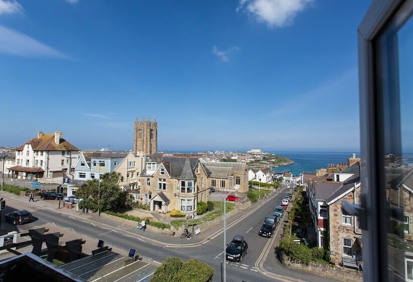 Пансион The Glendeveor