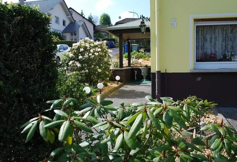 Pension Ramona   Hotel Garni