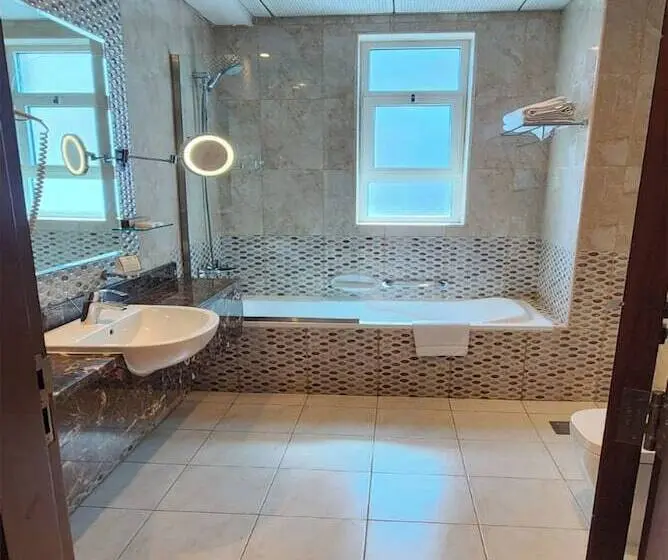 Tulip Al Barsha Hotel Apartment