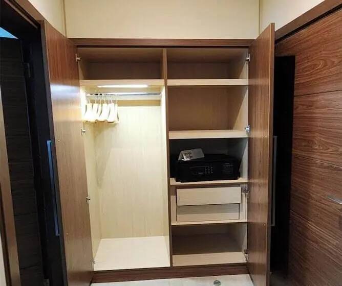 Tulip Al Barsha Hotel Apartment