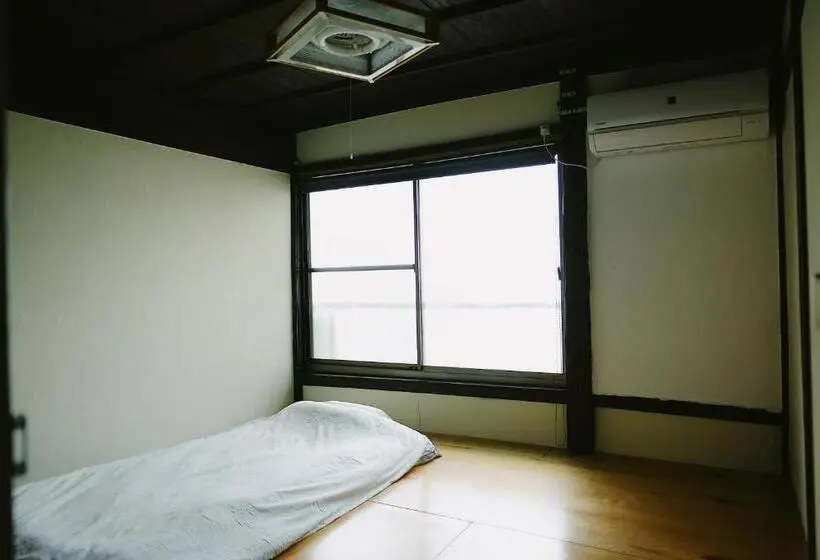 Retkeilymaja はたご屋 霧中