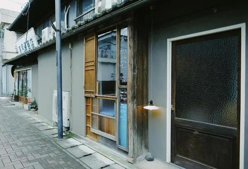 Retkeilymaja はたご屋 霧中