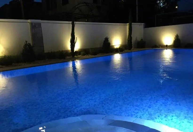 The Central Suites