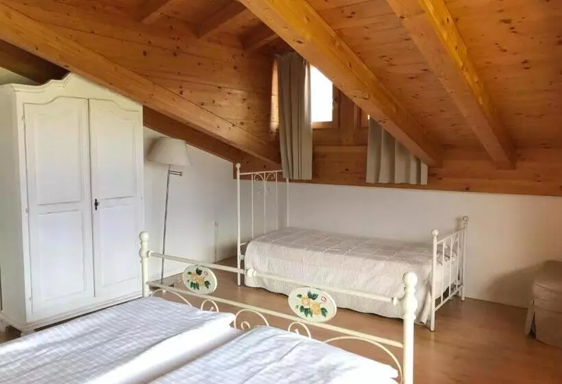 ホテル Agriturismo Maso Bergot