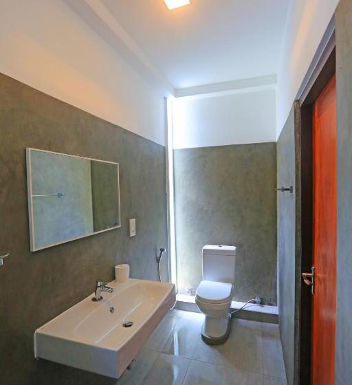 酒店 Arugambay Roccos