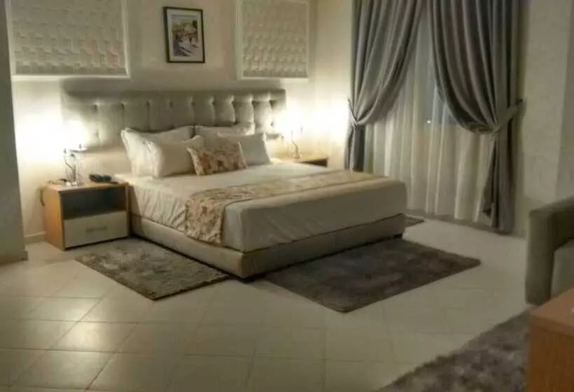 Hotelli Hospitality Inn