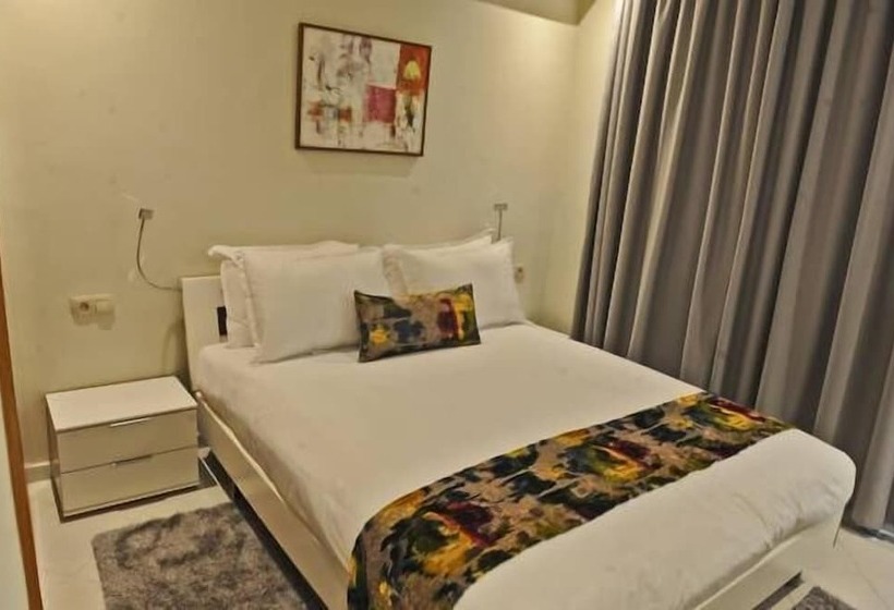 Отель Hospitality Inn