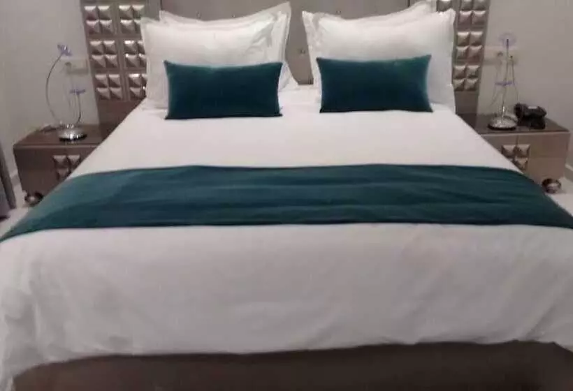 Hotelli Hospitality Inn