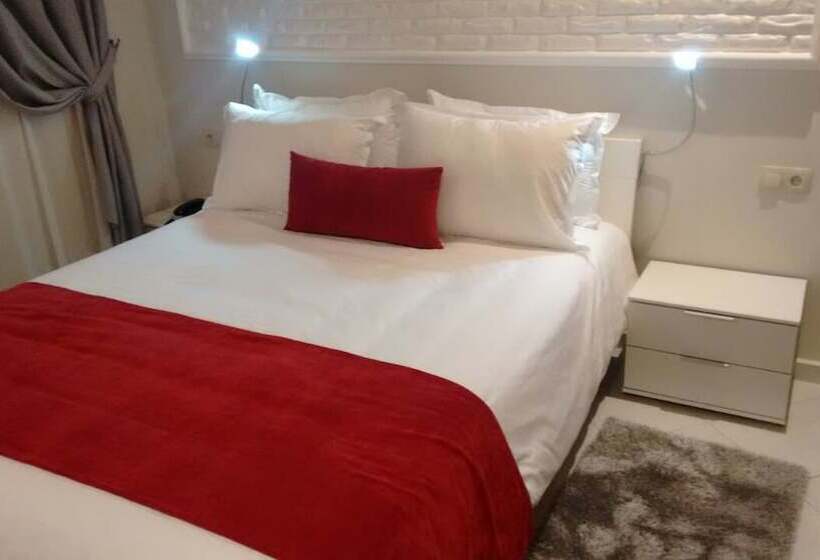 Отель Hospitality Inn