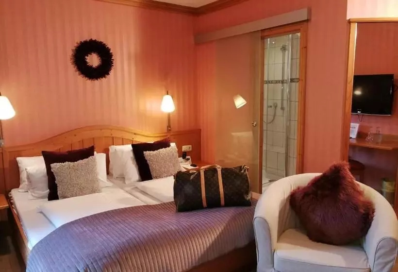 Hotelli Landhaus Talblick  Boutique B&b Pension Gästehaus