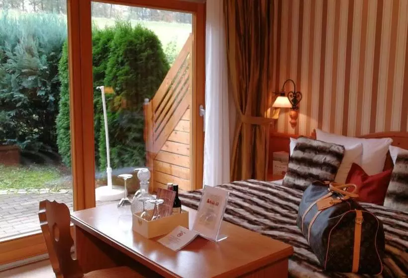 Hotelli Landhaus Talblick  Boutique B&b Pension Gästehaus