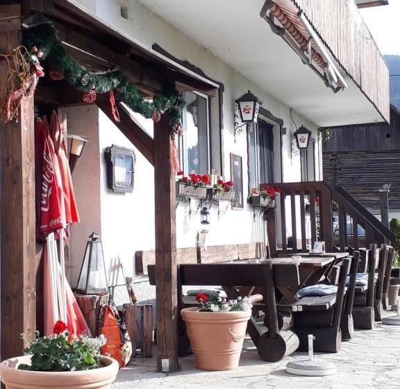 بنسيون Berggasthof Schwaigerhof