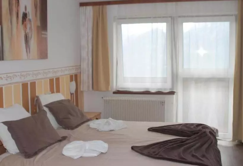 ペンション Berggasthof Schwaigerhof