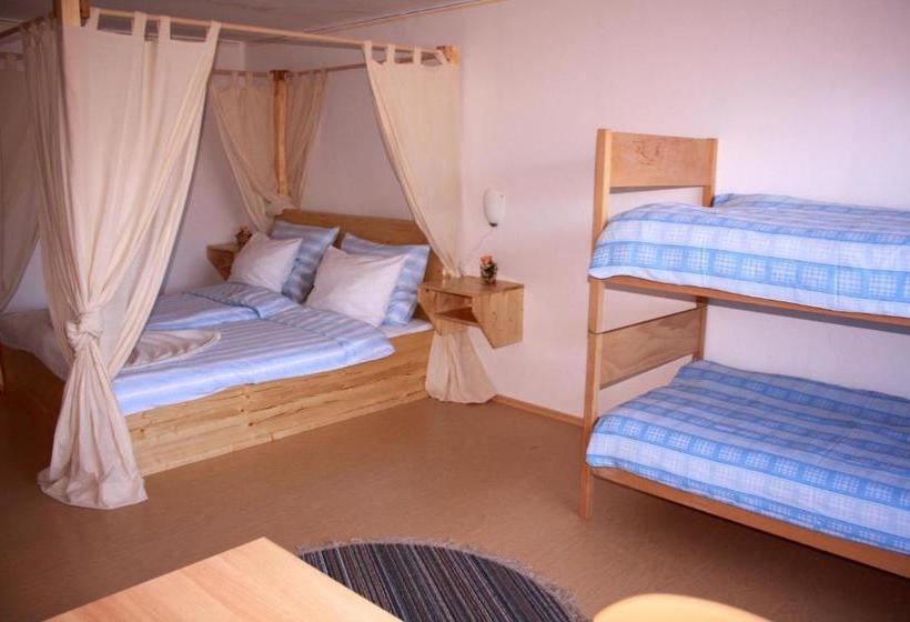 بنسيون Berggasthof Schwaigerhof