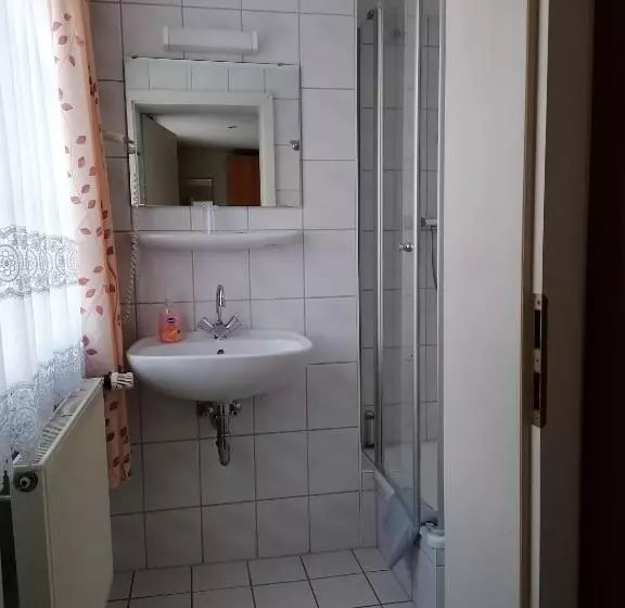 Majatalo Garni Zum Goldenen Ring