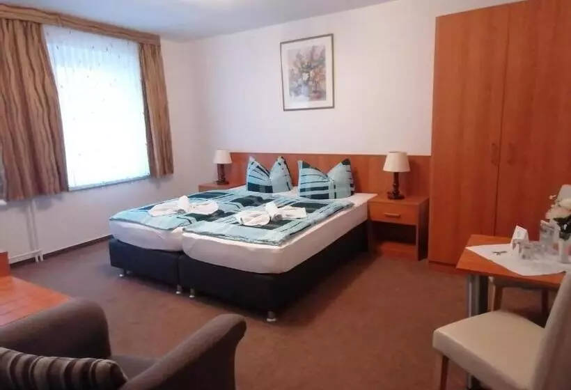 Majatalo Garni Zum Goldenen Ring