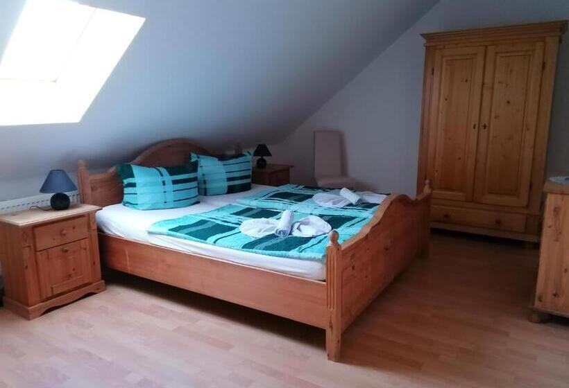 بنسيون Garni Zum Goldenen Ring