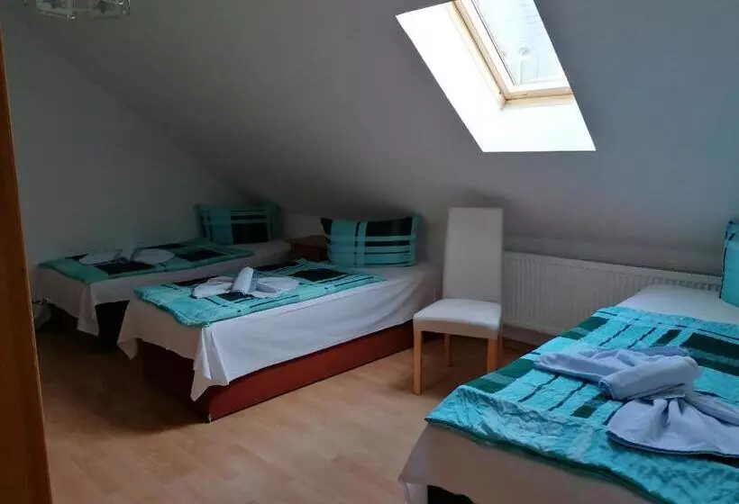 Majatalo Garni Zum Goldenen Ring