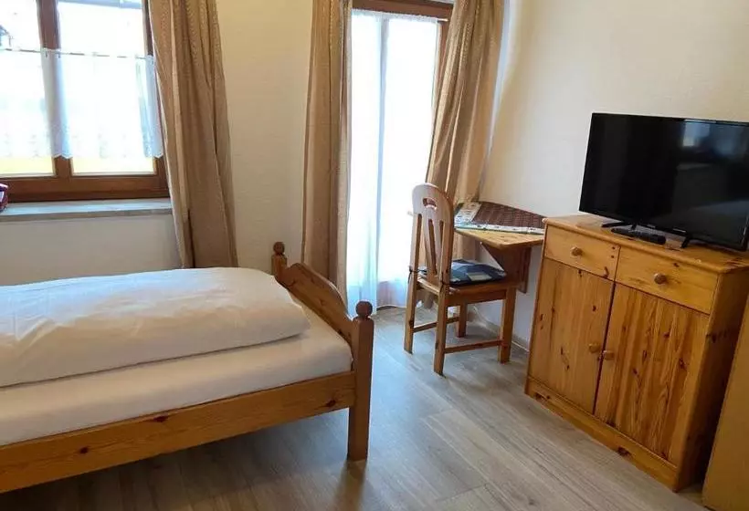 Majatalo Gasthof Zum Kirchenwirt