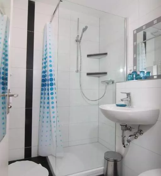 Majatalo Gästehaus Schmid Lopez