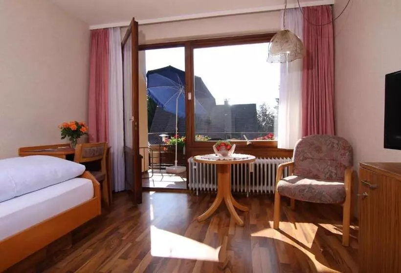 Majatalo Gästehaus Schmid Lopez