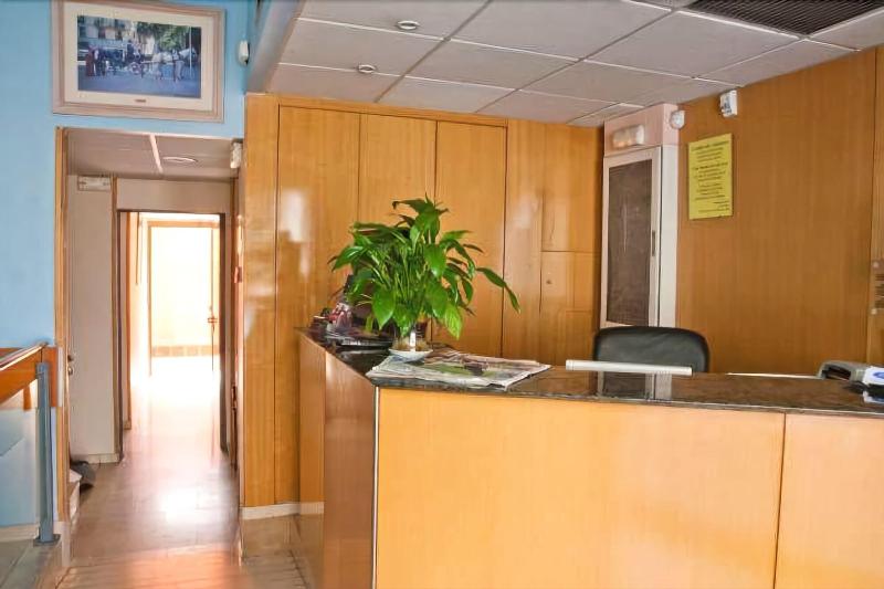 پانسیون Hostal Baler