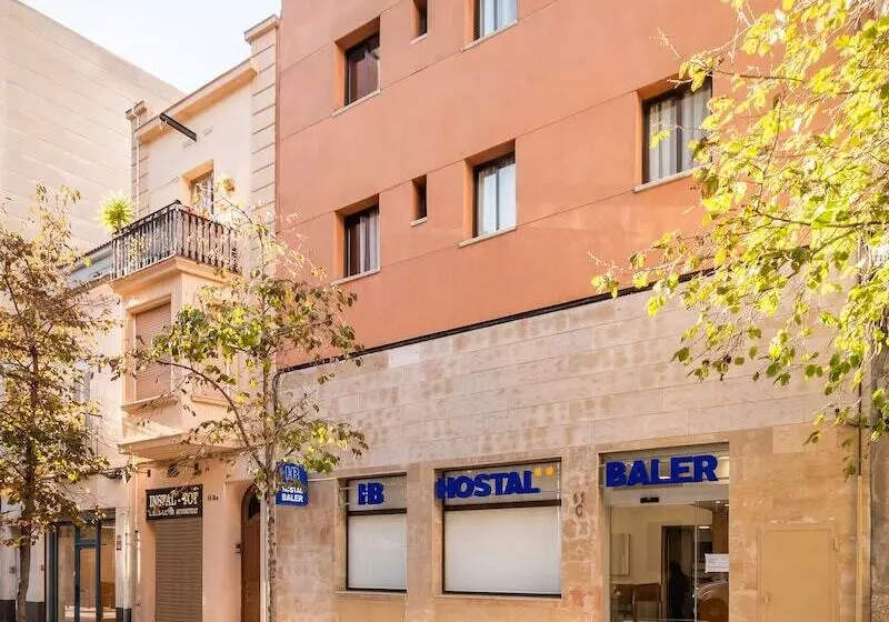 پانسیون Hostal Baler