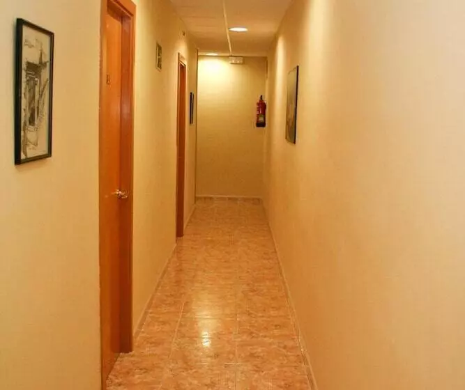 پانسیون Hostal Baler