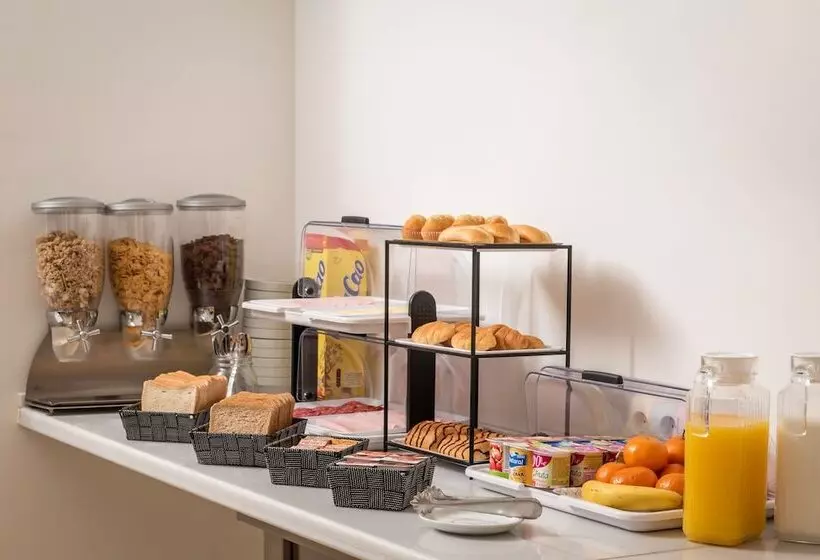 پانسیون Hostal Baler