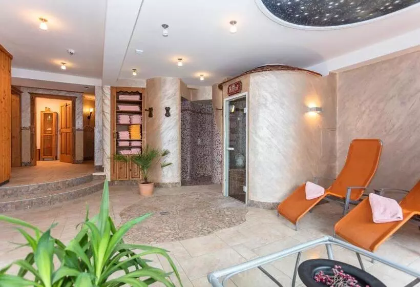 ペンション Klawunn Hotel & Apartement