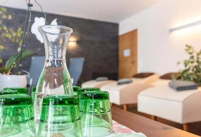 ペンション Klawunn Hotel & Apartement