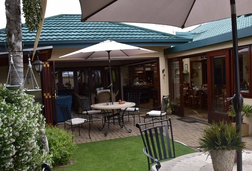 ペンション Lamor Guest House