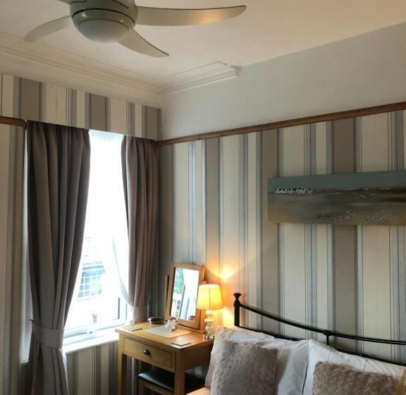 Pensione Linden Lodge Guest House