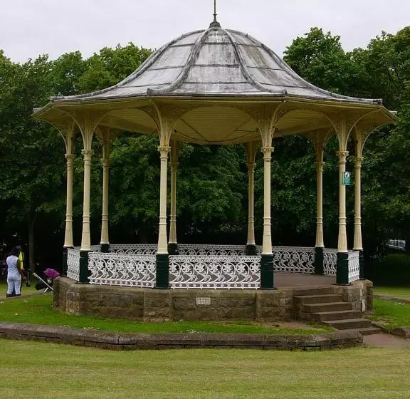 Majatalo Linden Lodge Guest House