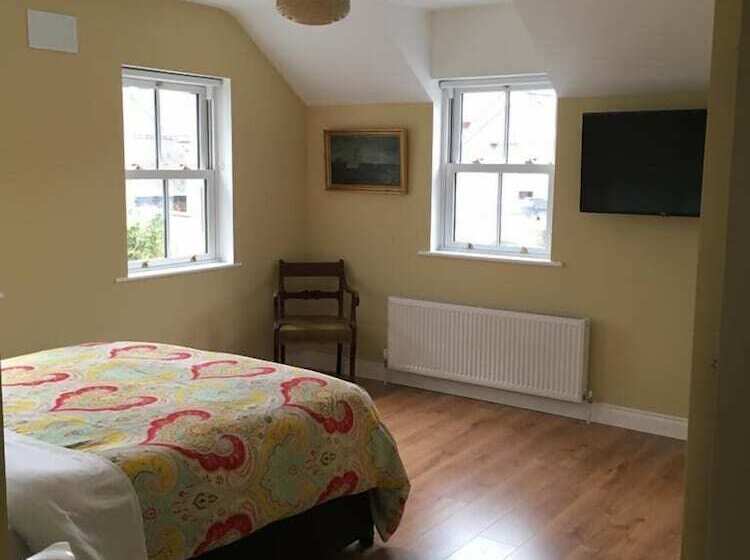 بنسيون Red Setter Town House B&b