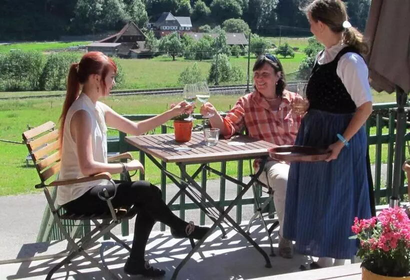 Majatalo Wäldebauernhof