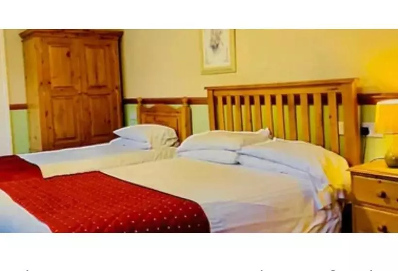 Retkeilymaja The Bullshead, Arthingworth House B&b