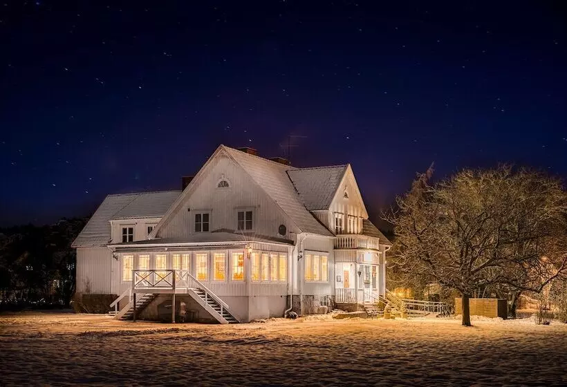 Retkeilymaja Villa Bro