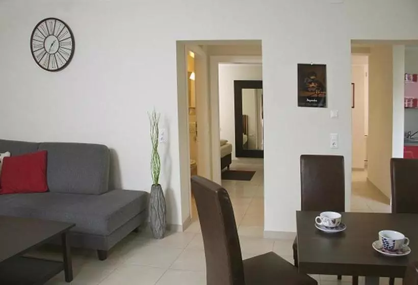 City Zimmer   Appartement Dina Mariner