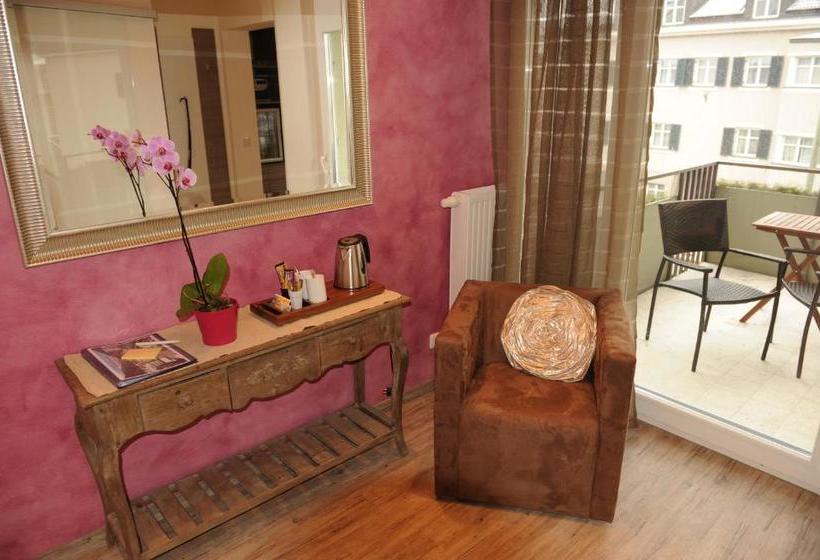 City Zimmer   Appartement Dina Mariner