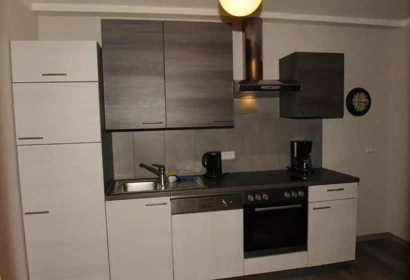 City Zimmer   Appartement Dina Mariner