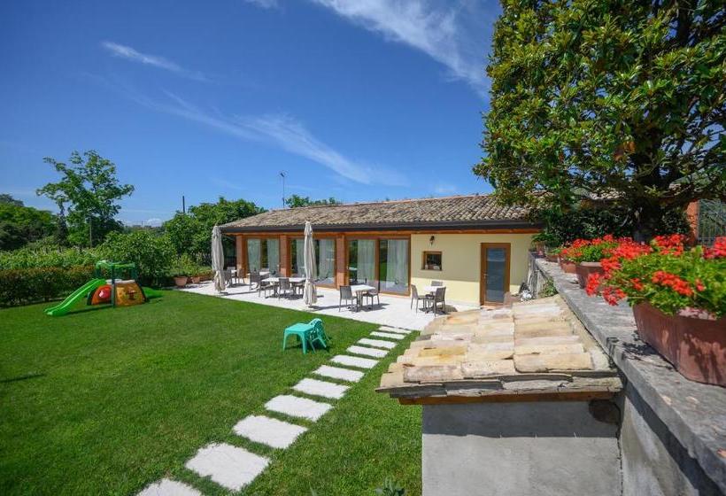 هتل Agriturismo Corte Dei Fiori